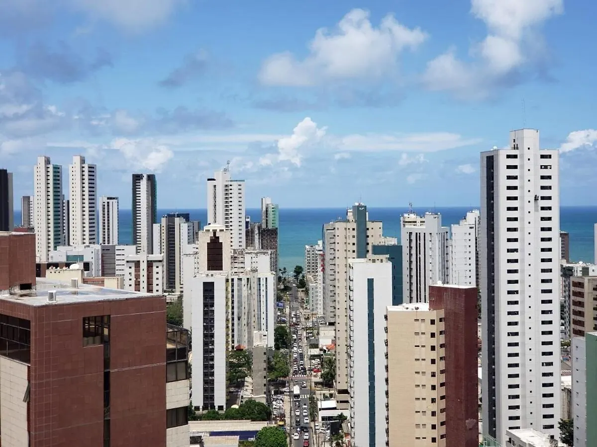 2402 - Flat em Boa Viagem Praia, próx ao shopping, vista mar Recife Apartment